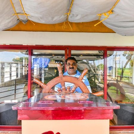 Friends Cruise, Nightstay Houseboat Alappuzha Bagian luar foto