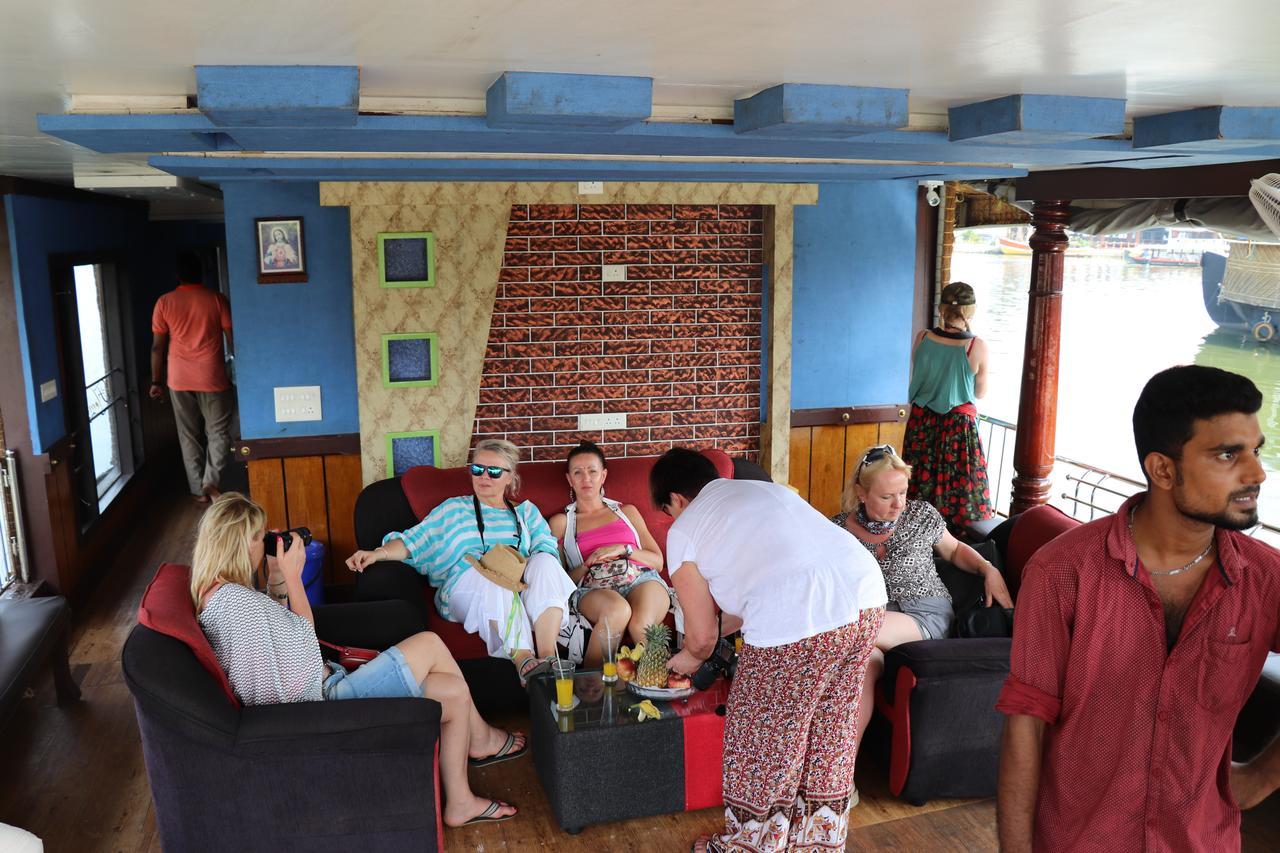 Friends Cruise, Nightstay Houseboat Alappuzha Bagian luar foto