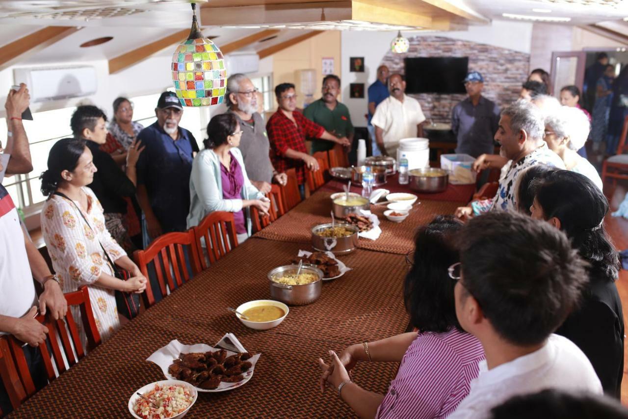 Friends Cruise, Nightstay Houseboat Alappuzha Bagian luar foto